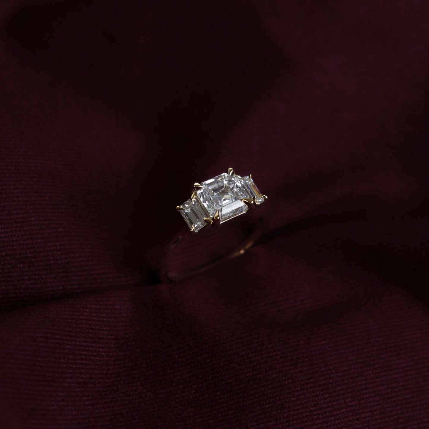 Solitaire-Oval Lab Grown Diamond Engagement Ring