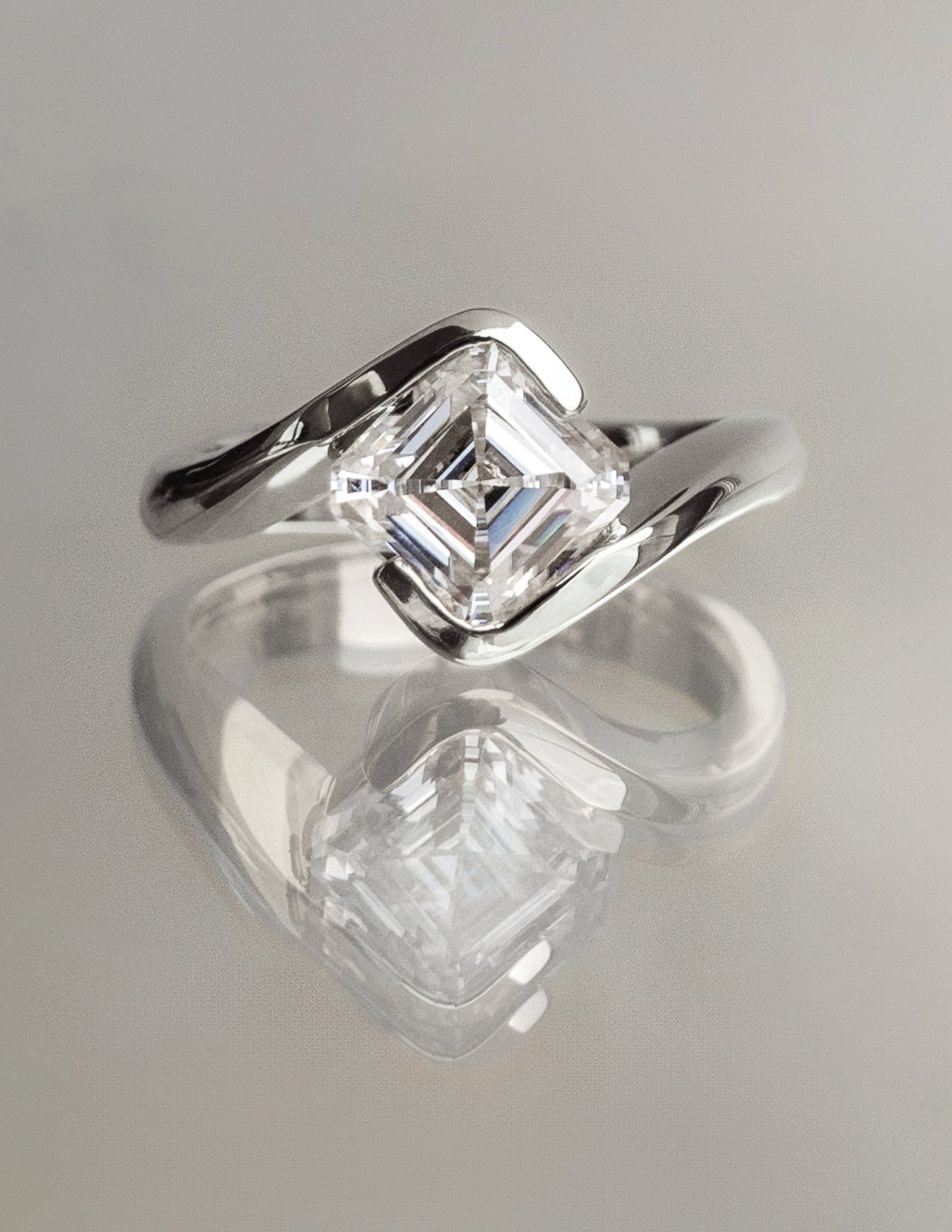 Solitaire-Oval Lab Grown Diamond Engagement Ring