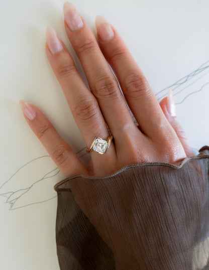Solitaire-Oval Lab Grown Diamond Engagement Ring