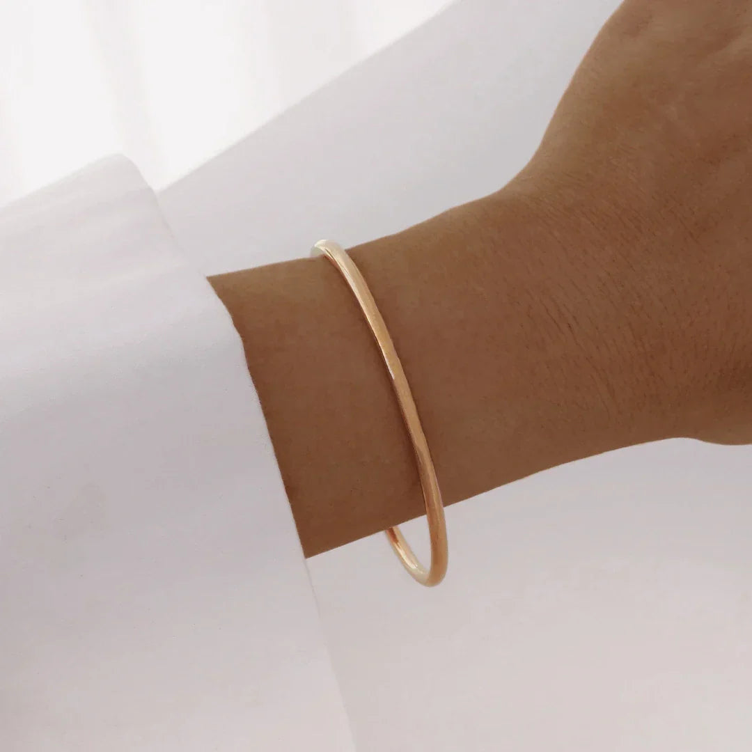 Radiant Gold Elegance Bangle Bracelet 12