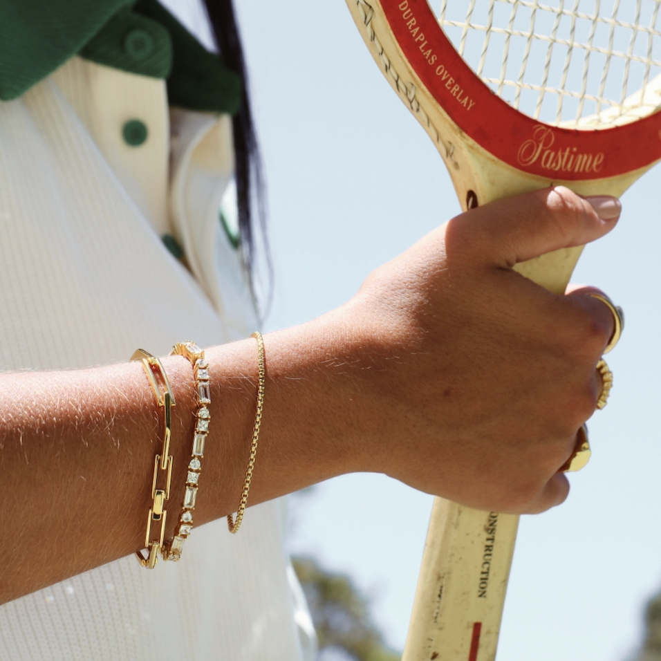 Elegant Gold Mini Chain Link Bracelet 2