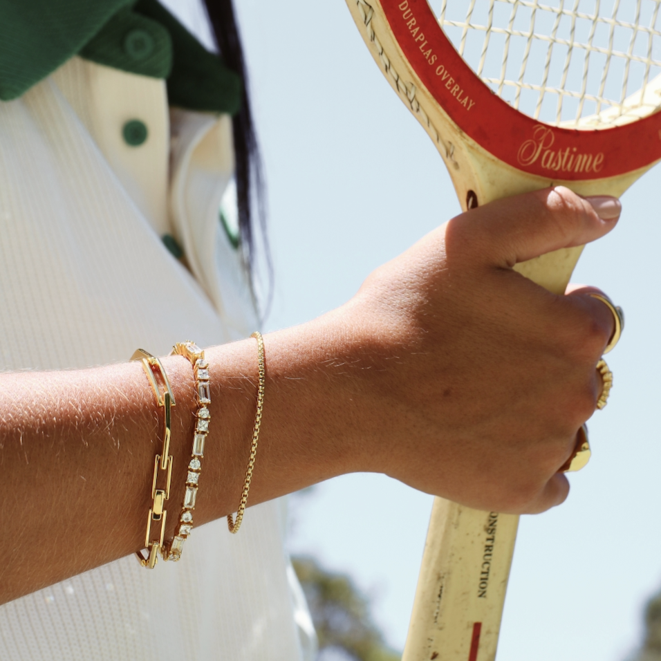 Elegant Gold Mini Chain Link Bracelet