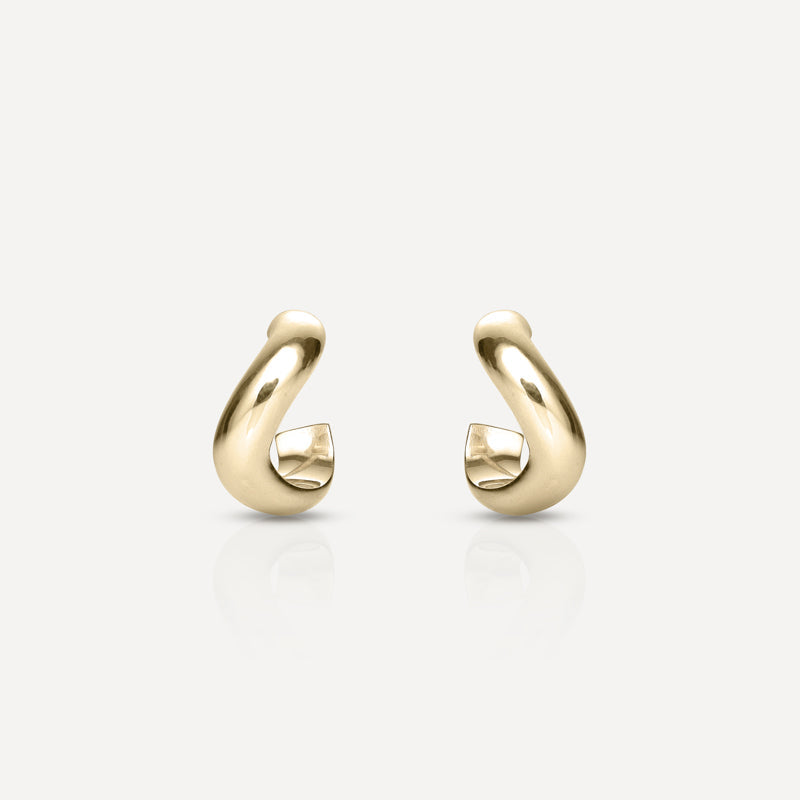 Golden Curves Hoop Earrings 1