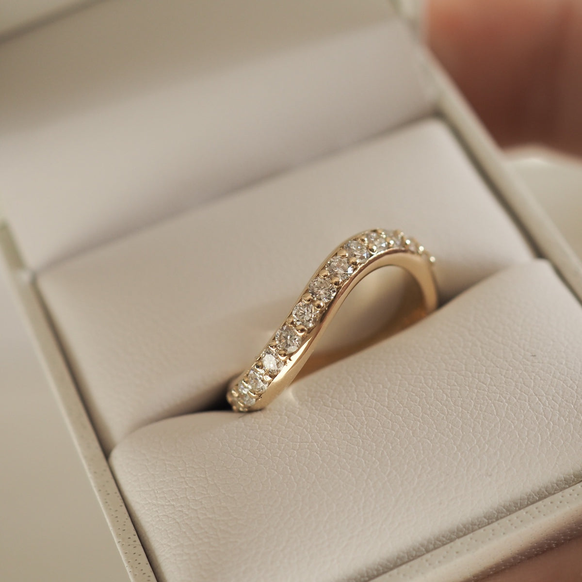 Elegant 0.50 TCW Lab Grown Round Diamond Eternity Wedding Band 1