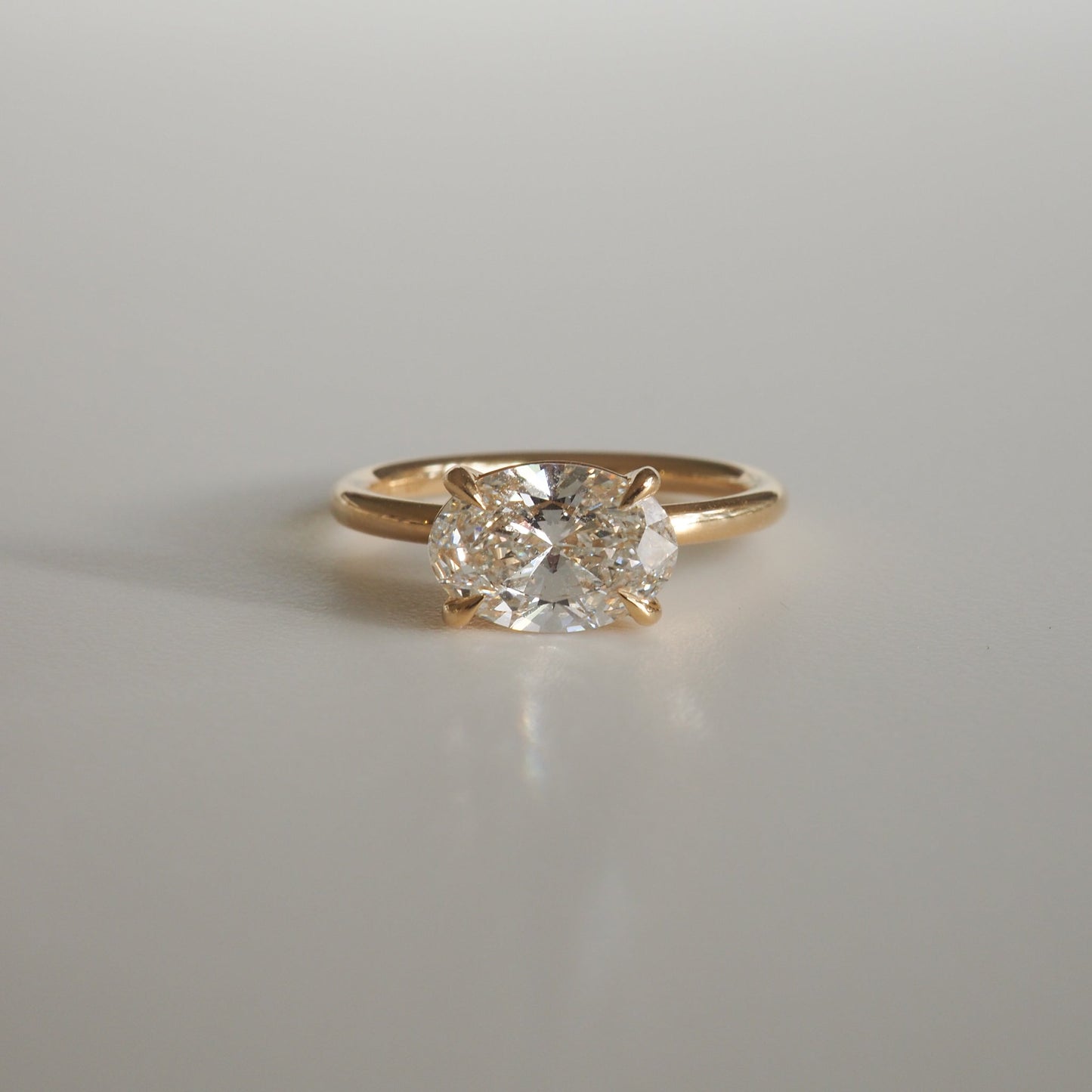 1.0CT Oval Lab Grown Diamond East-West Solitaire Engagement Ring 2