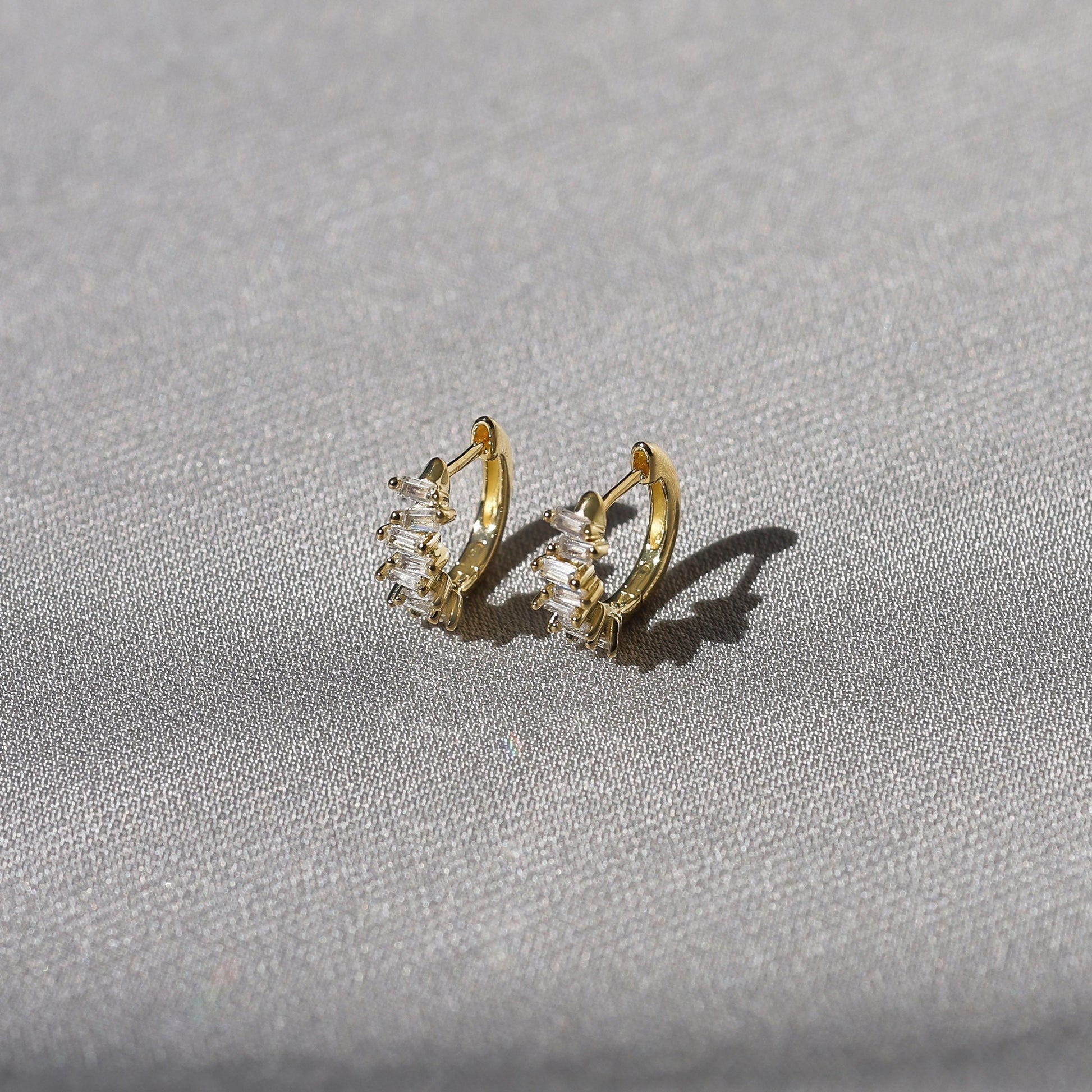 0.45 TCW Baguette Lab-Grown Diamond Gold Hoop Earrings 13
