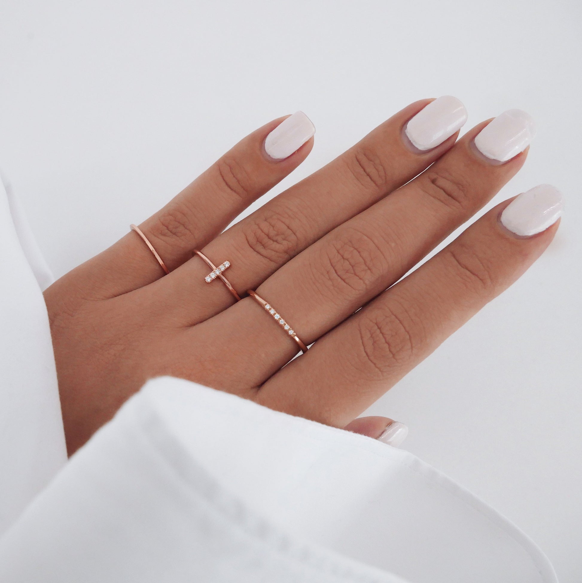 Elegant 0.10 TCW Round Lab-Grown Diamond Gold Wedding Band 2