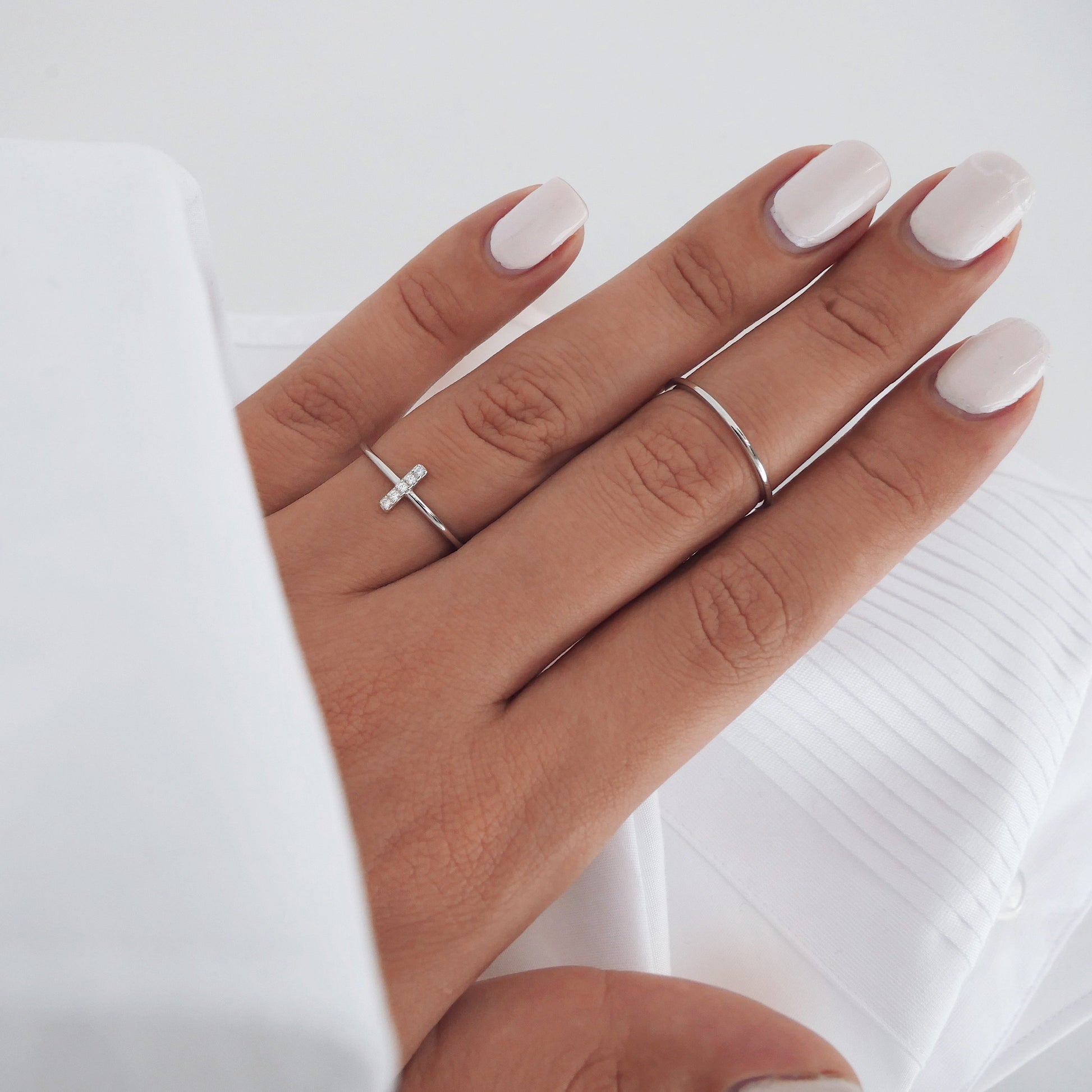 Elegant 0.10 TCW Round Lab-Grown Diamond Gold Wedding Band 5