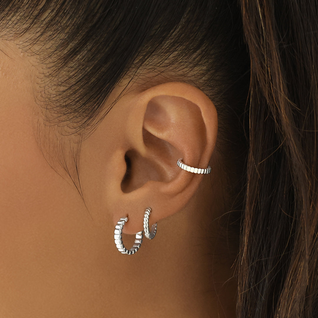 Elegant Textured Gold Hoop Earrings