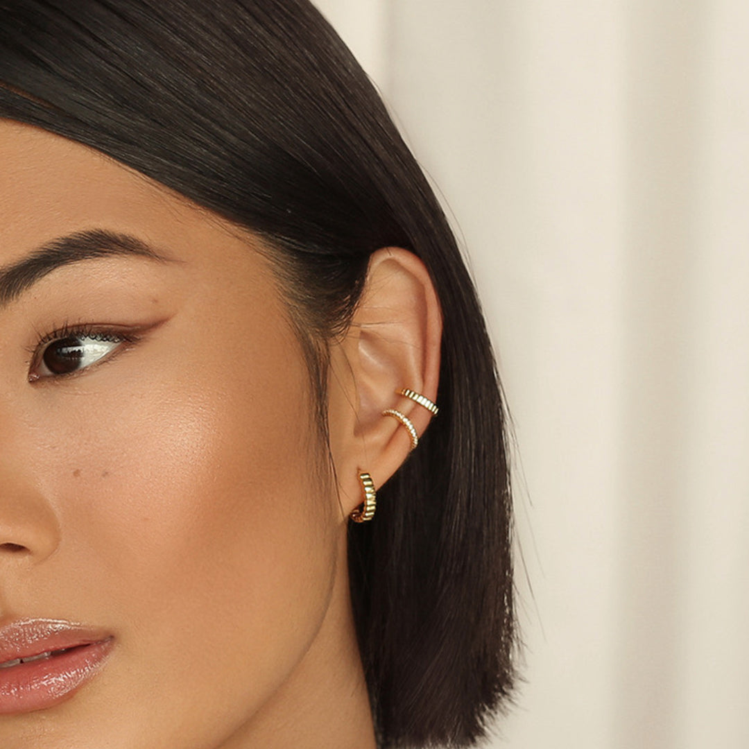 Elegant Textured Gold Hoop Earrings 5