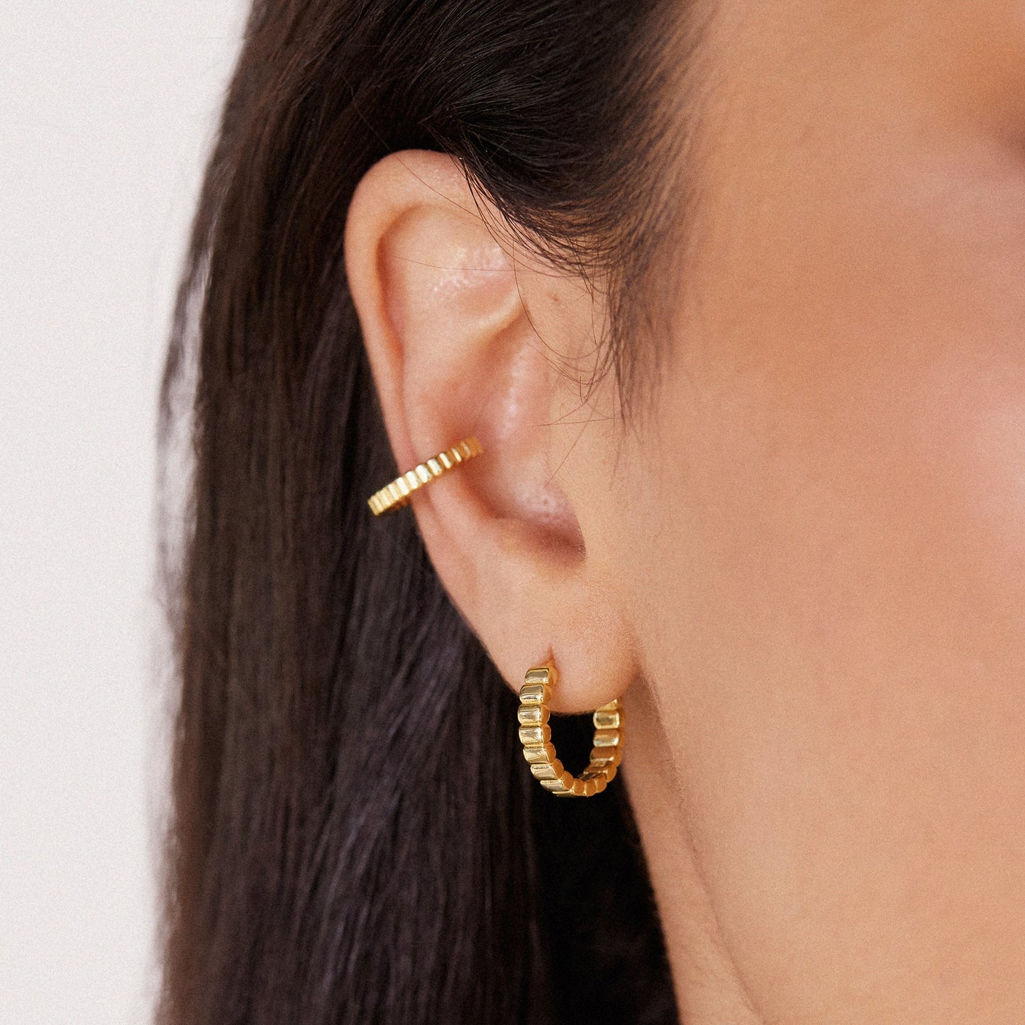 Bold Textured Gold Hoop Earrings for All Genders 4