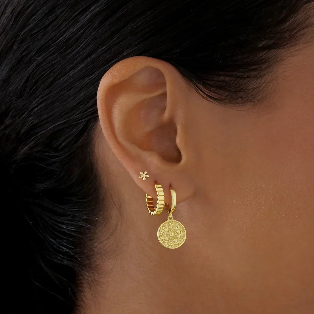 Bold Textured Gold Hoop Earrings for All Genders 8