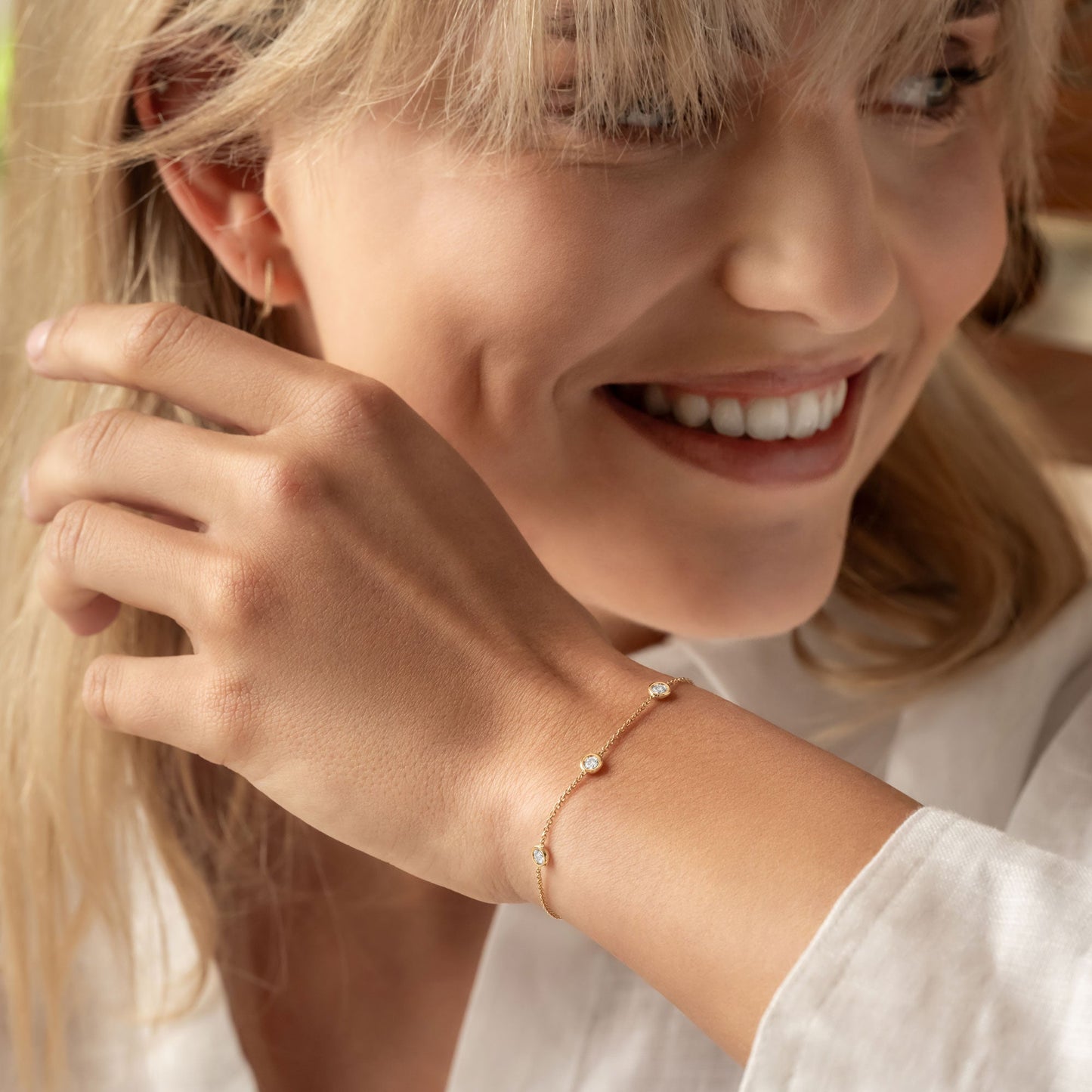 Solitaire Bezel-1.0 CT Oval Lab Grown Diamond Bracelets