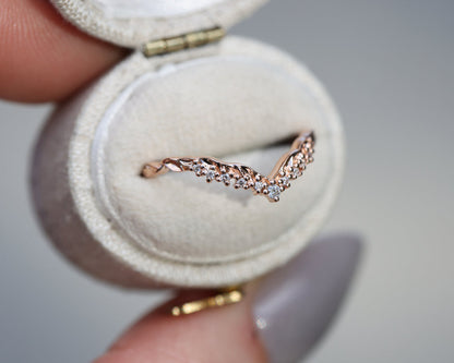 Briar Chevron Leaf Band with 1mm stones 2 1024x1024