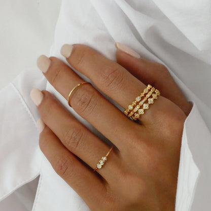 Elegant 0.15 TCW Round Lab-Grown Diamond Gold Wedding Band 4