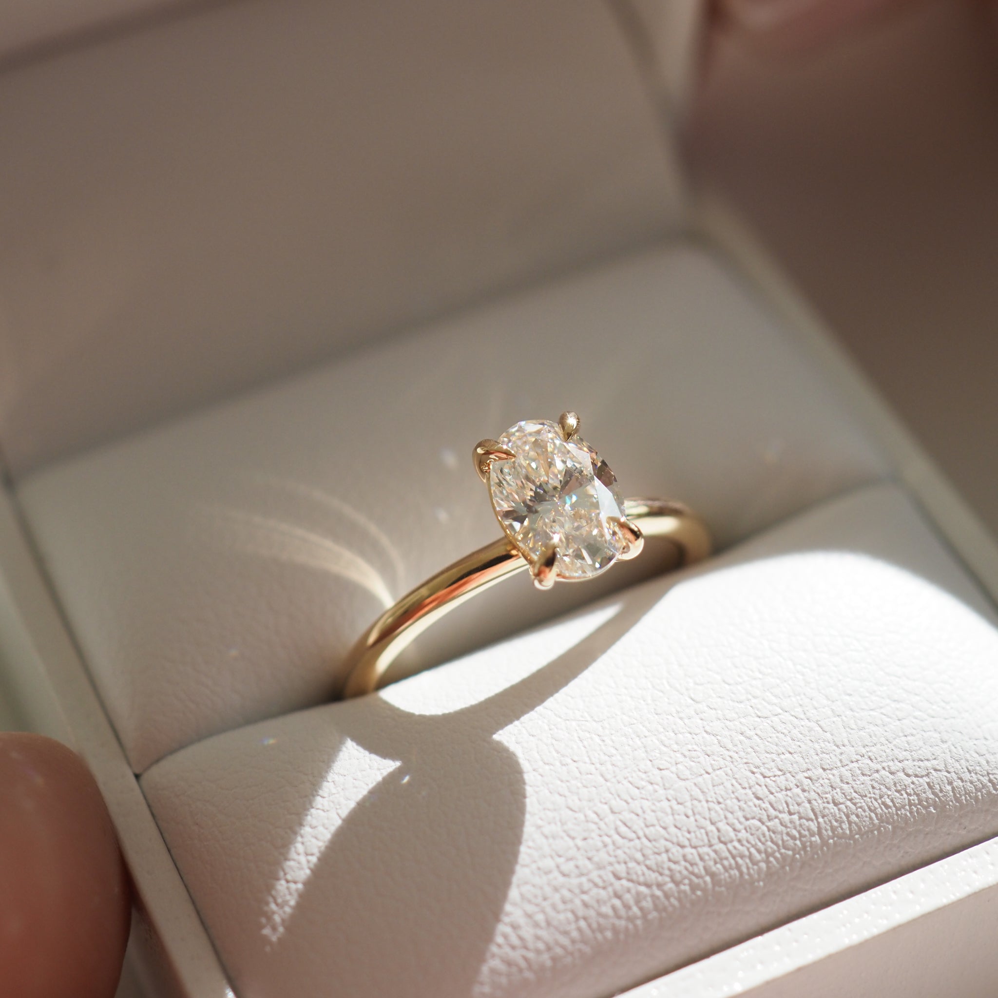 1.0 CT Oval Lab Grown Diamond Solitaire Engagement Ring in Gold