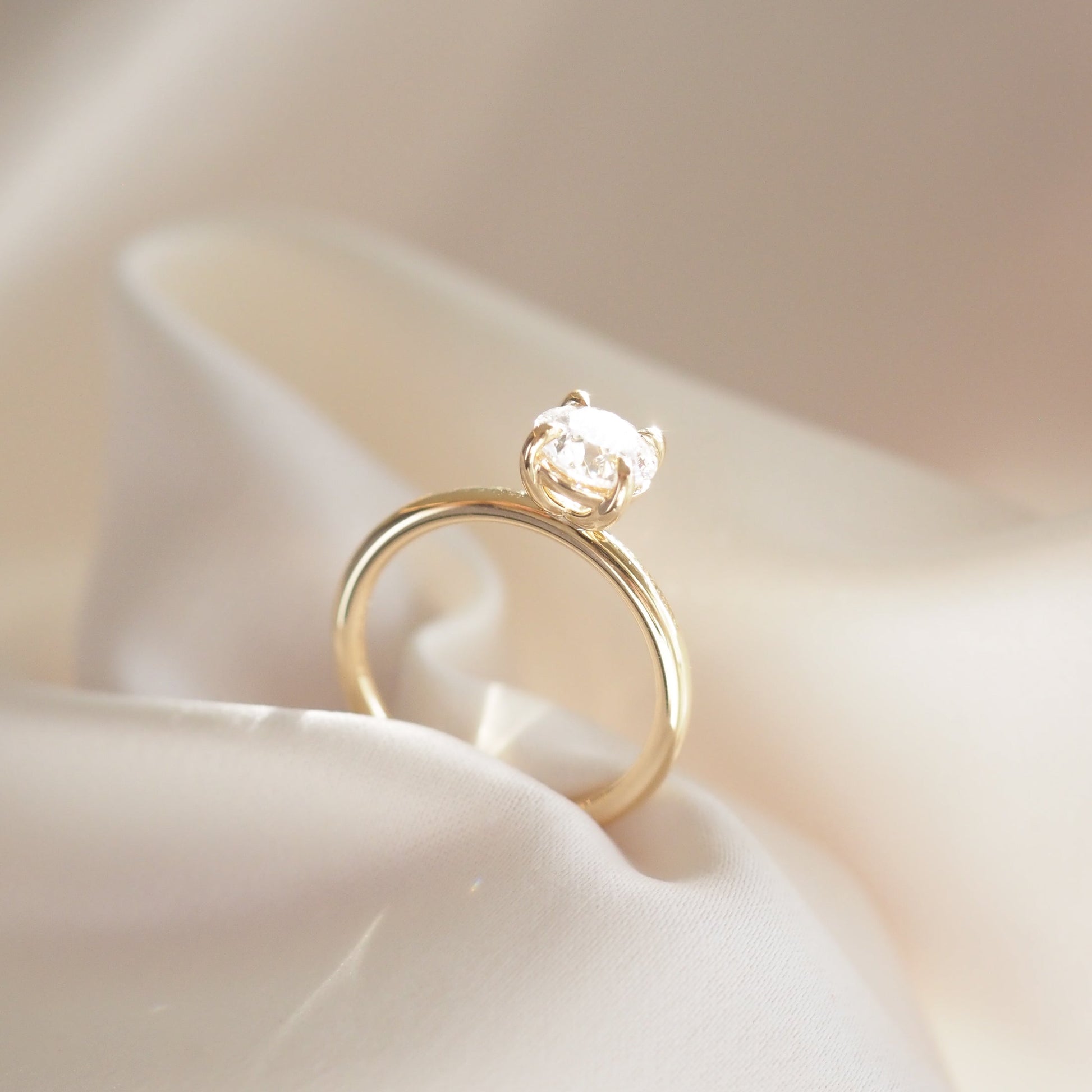Solitaire-Oval Lab Grown Diamond Engagement Ring