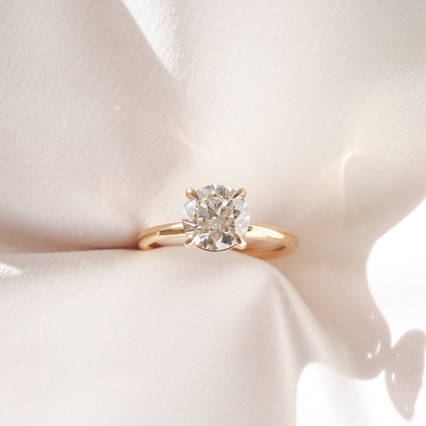 Solitaire-Oval Lab Grown Diamond Engagement Ring