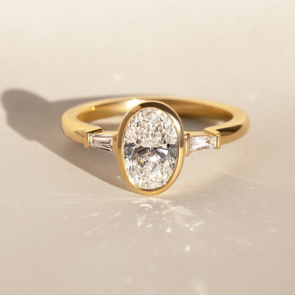 Solitaire-Oval Lab Grown Diamond Engagement Ring