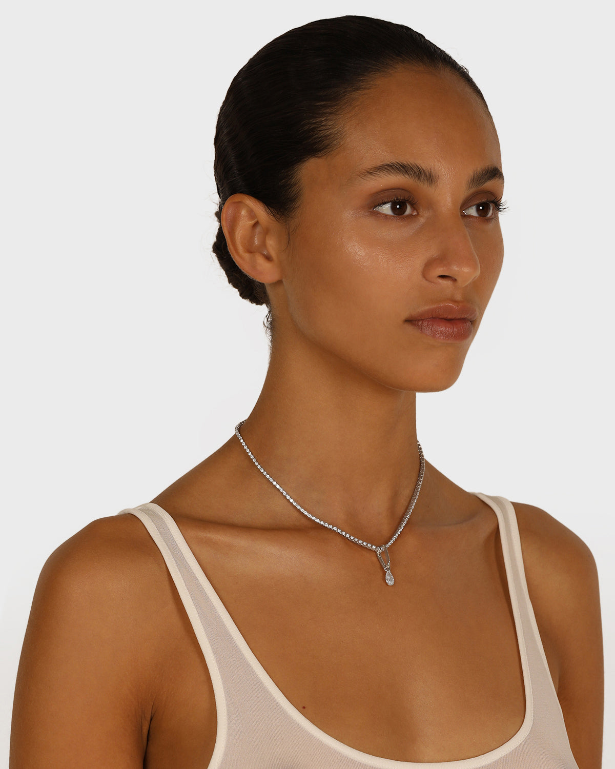 Elegant 1.35 CT Pear-Shaped Lab Grown Diamond Pendant 4