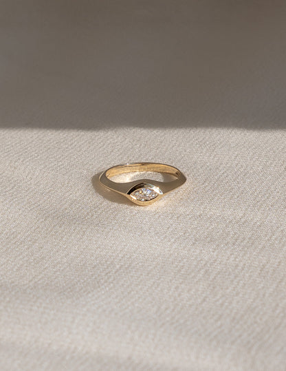 Solitaire-Oval Lab Grown Diamond Engagement Ring