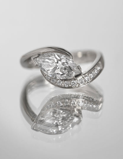 Solitaire-Oval Lab Grown Diamond Engagement Ring