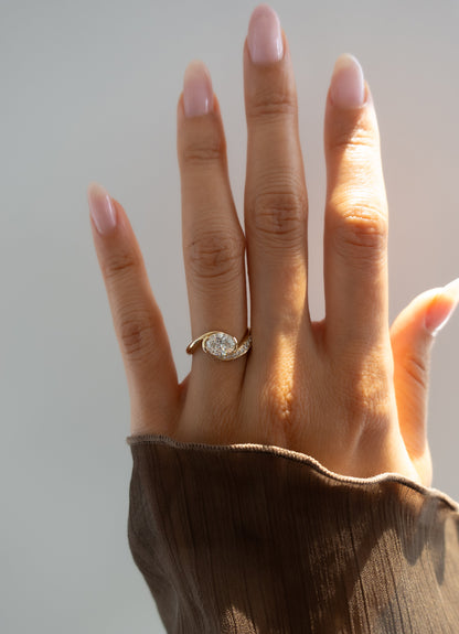 Solitaire-Oval Lab Grown Diamond Engagement Ring