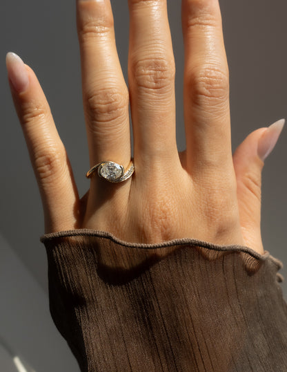 Solitaire-Oval Lab Grown Diamond Engagement Ring