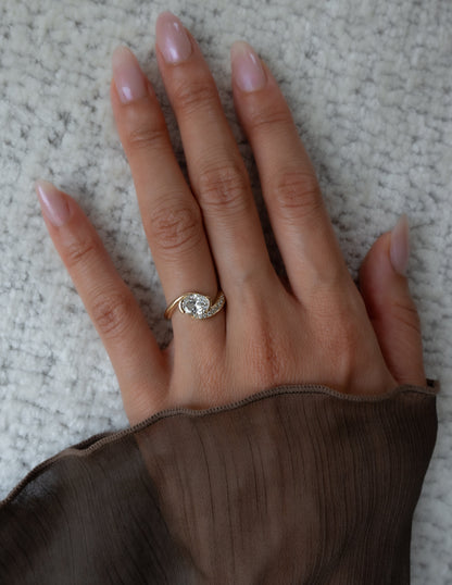 Solitaire-Oval Lab Grown Diamond Engagement Ring