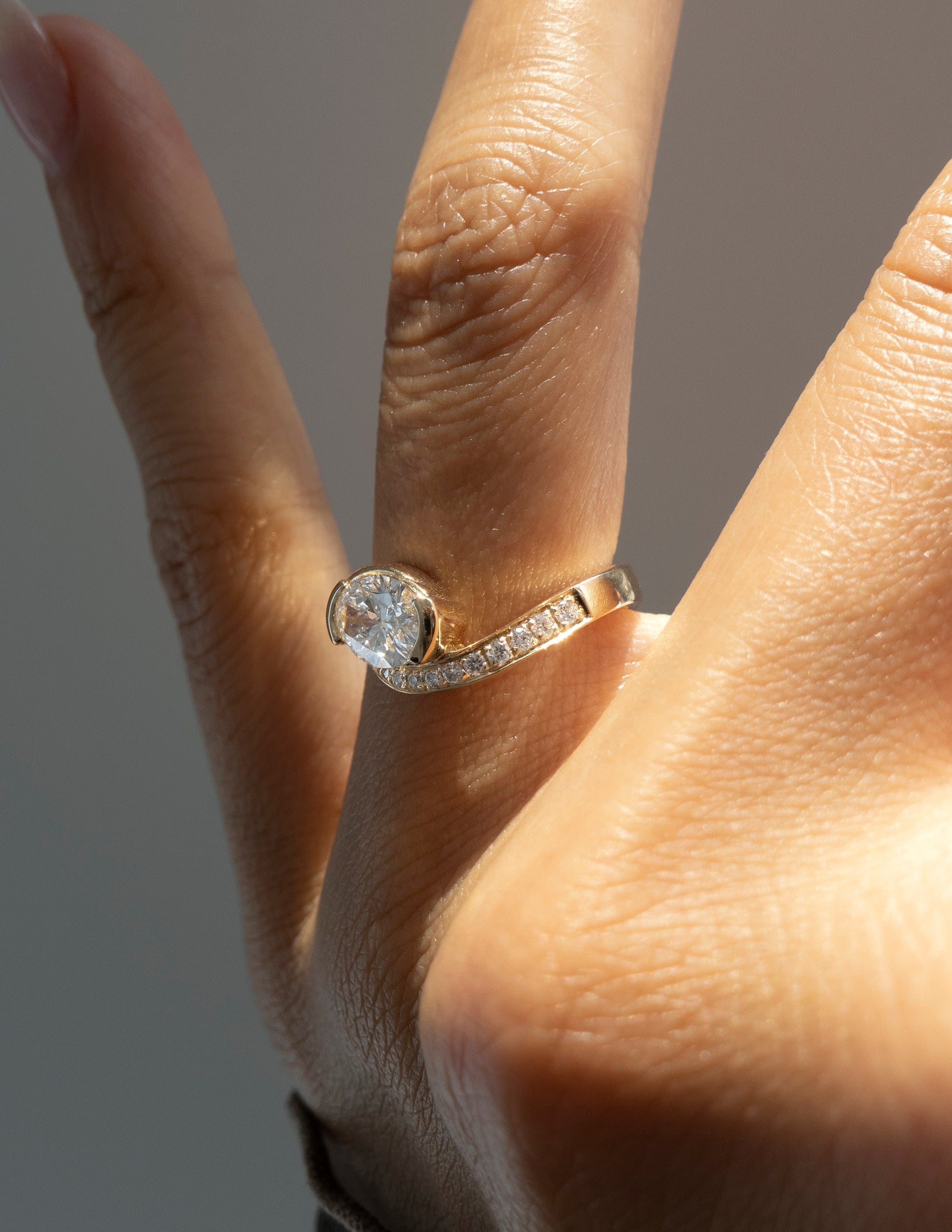 Solitaire-Oval Lab Grown Diamond Engagement Ring