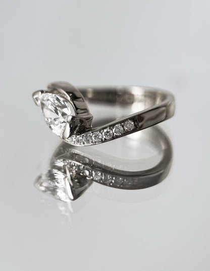 Solitaire-Oval Lab Grown Diamond Engagement Ring