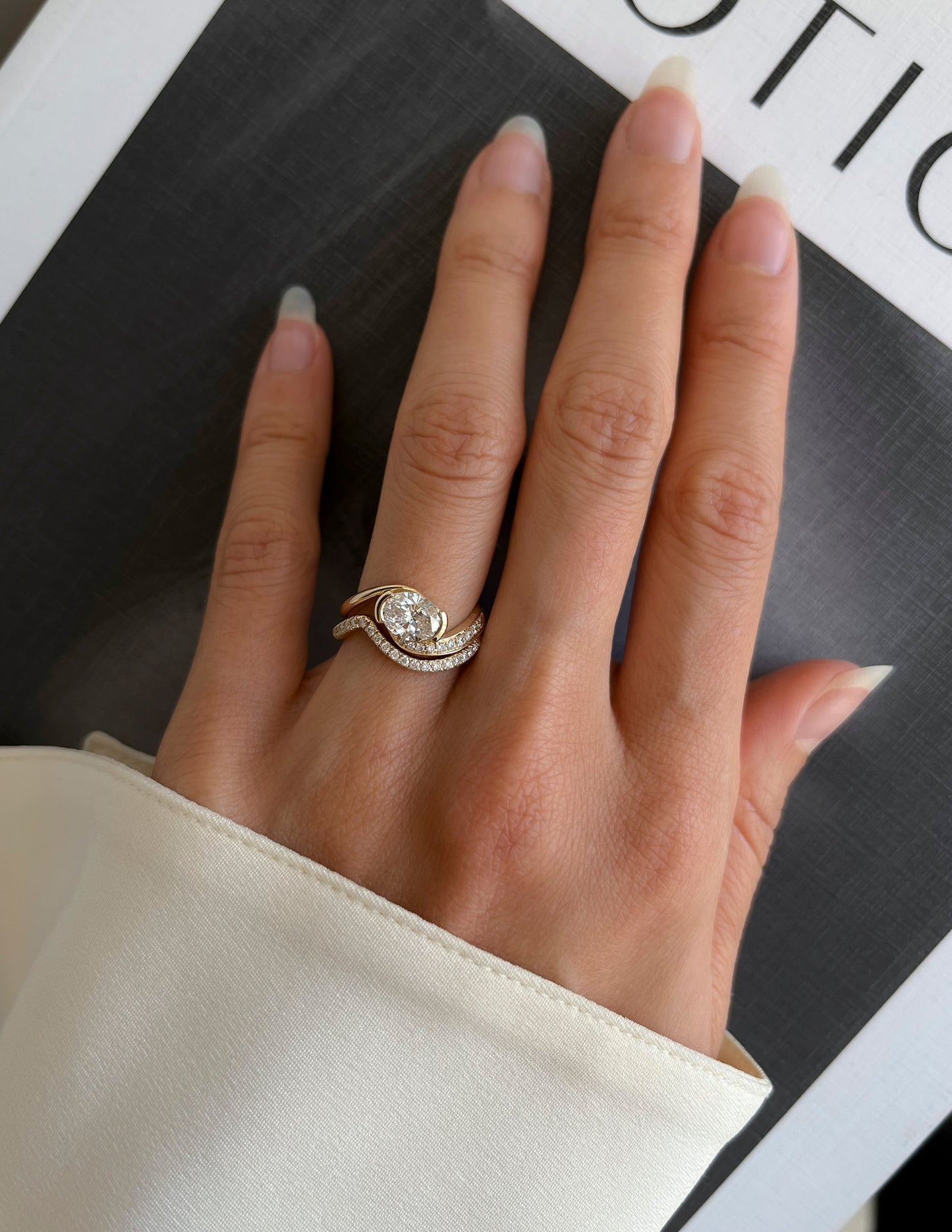 Solitaire Rapture & Pave Band- Oval Lab Grown Diamond Bridal Set