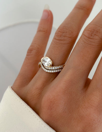 Solitaire Rapture & Pave Band- Oval Lab Grown Diamond Bridal Set
