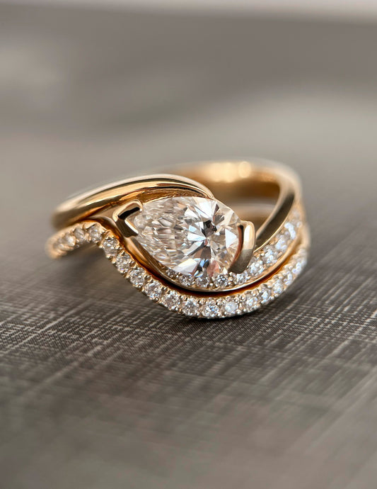 Solitaire Rapture & Pave Band- Oval Lab Grown Diamond Bridal Set