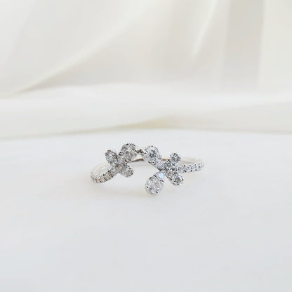 Exquisite 0.41 TCW Round Lab-Grown Diamond Floral Wedding Band 1