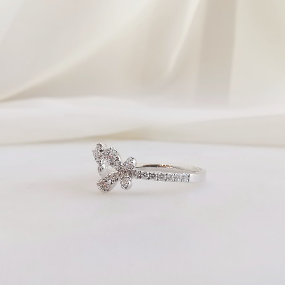 Exquisite 0.41 TCW Round Lab-Grown Diamond Floral Wedding Band 4