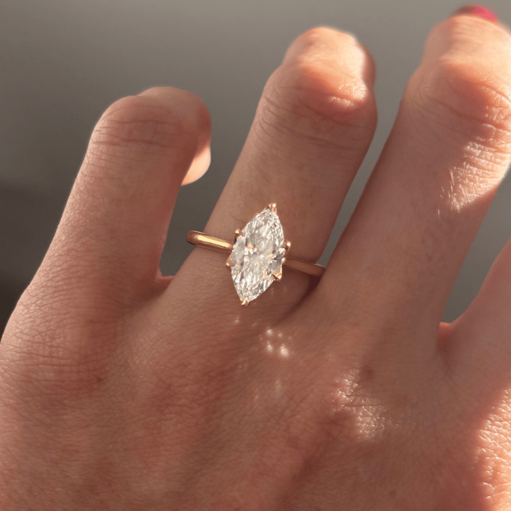 Solitaire-Oval Lab Grown Diamond Engagement Ring