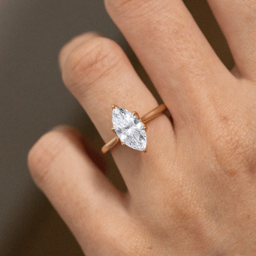 Solitaire-Oval Lab Grown Diamond Engagement Ring