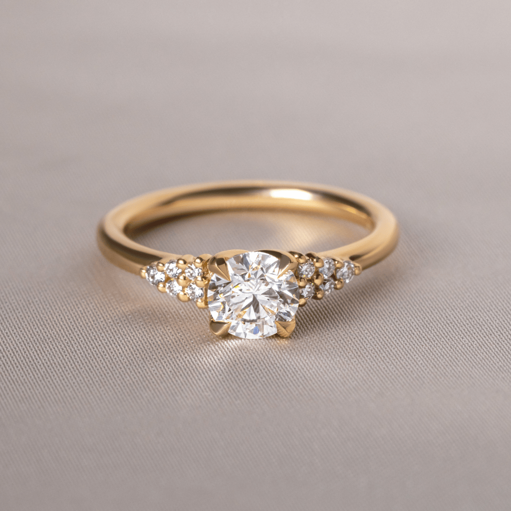 Solitaire-Oval Lab Grown Diamond Engagement Ring