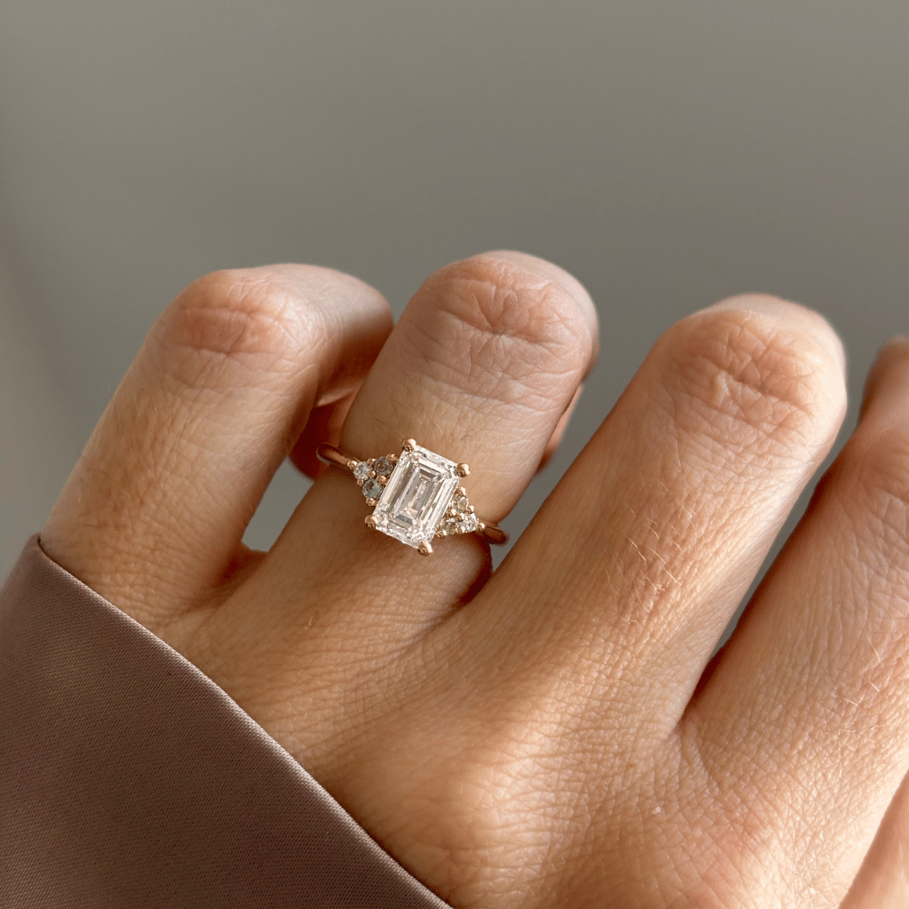 Solitaire-Oval Lab Grown Diamond Engagement Ring