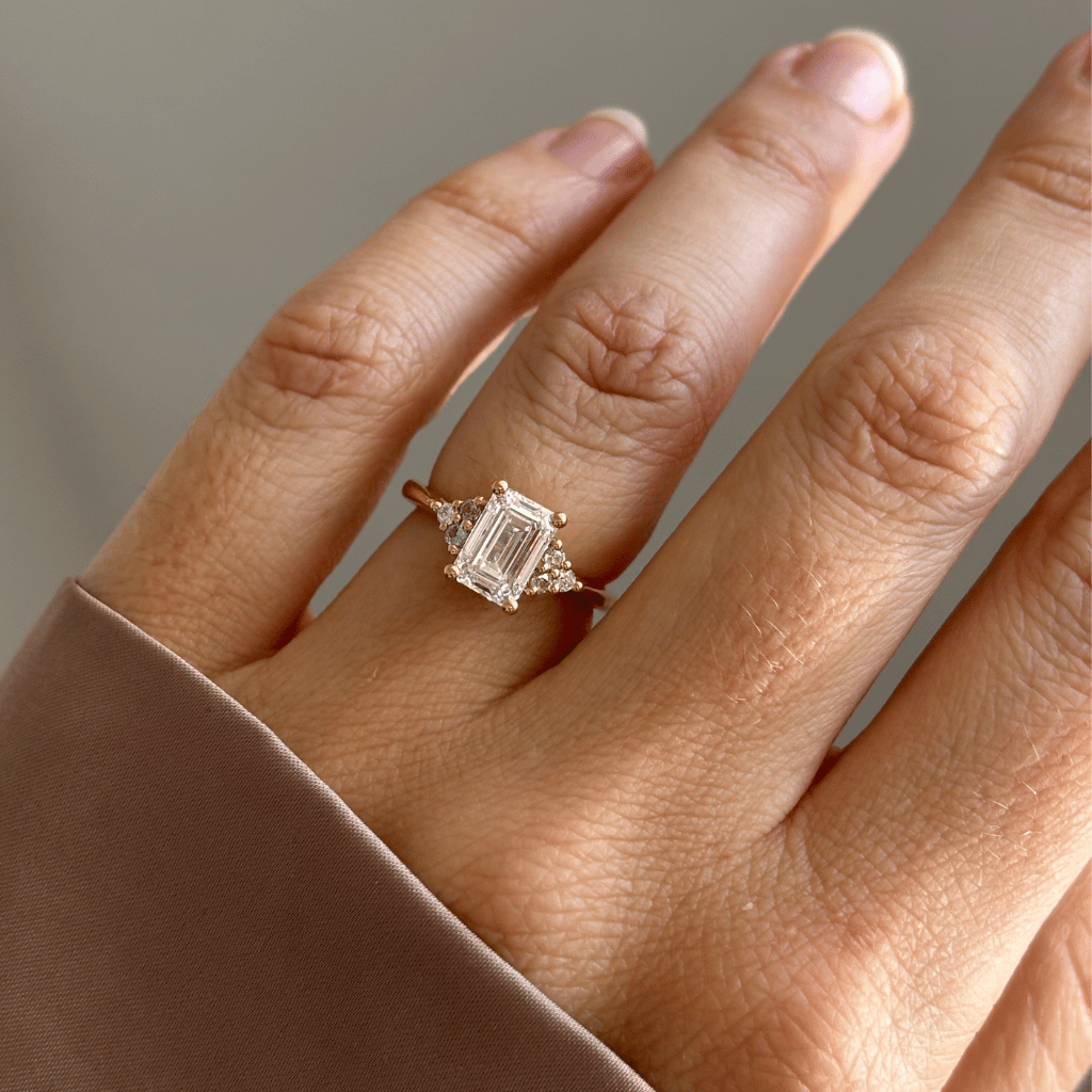 Solitaire-Oval Lab Grown Diamond Engagement Ring