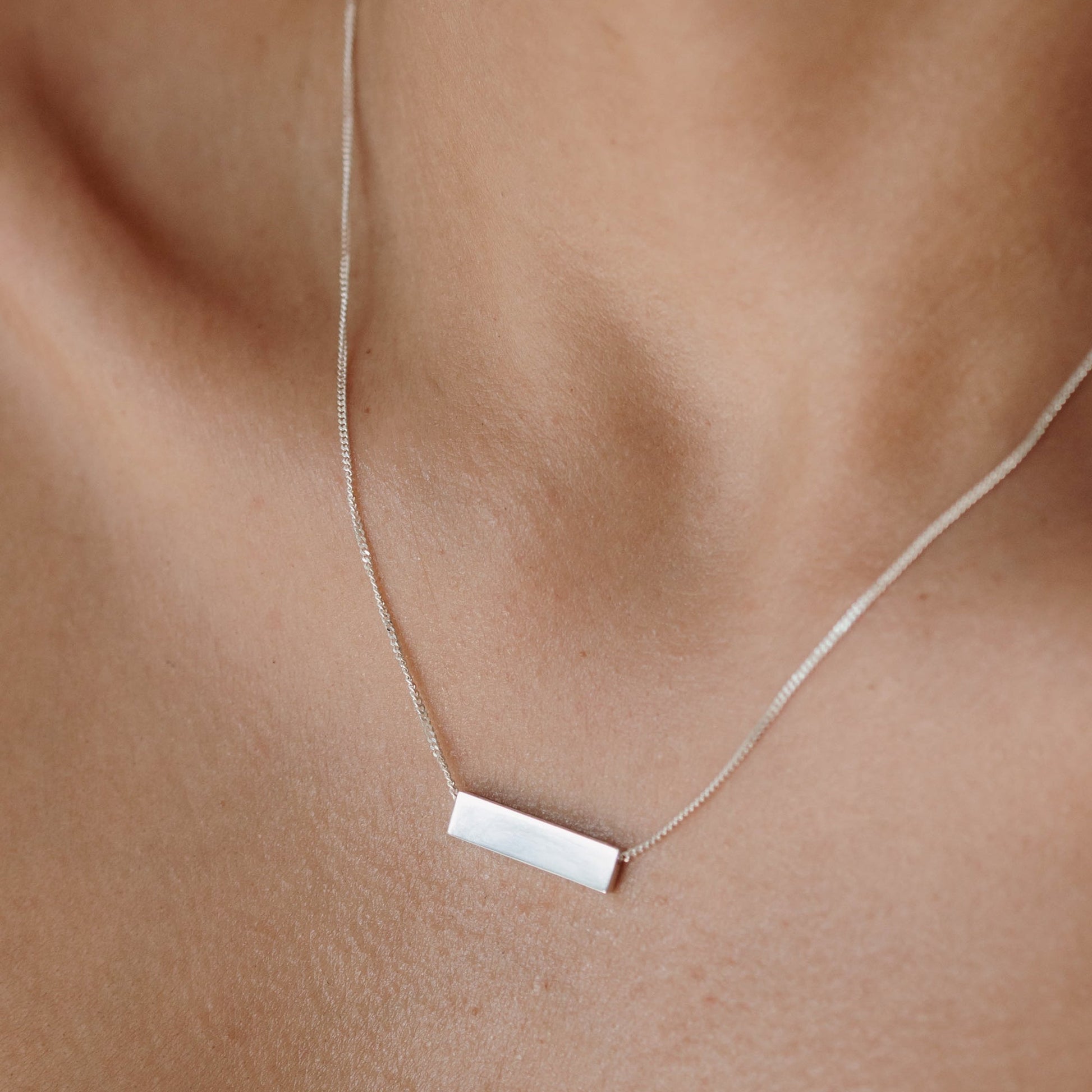 Elegant Personalized Gold Bar Pendant Necklace 4