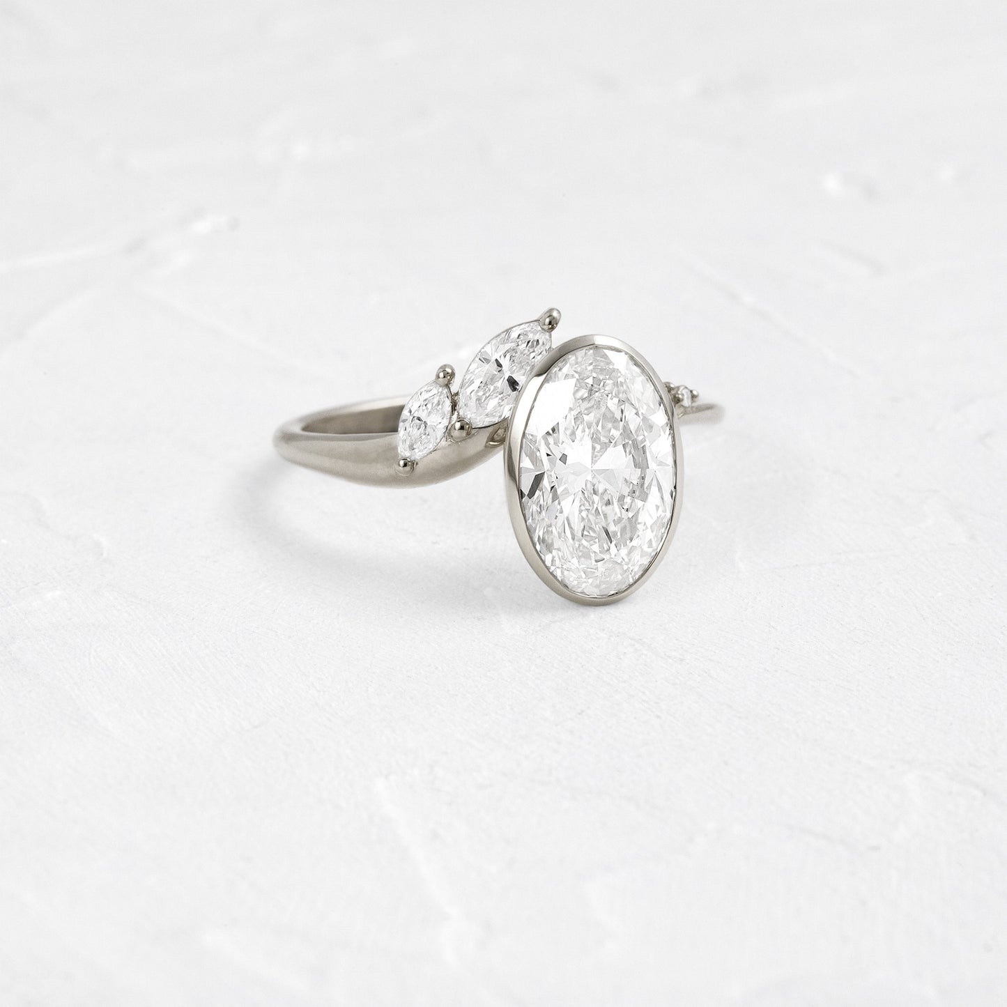 Bezel Dainty Style-Oval Lab Grown Diamond Engagement Ring