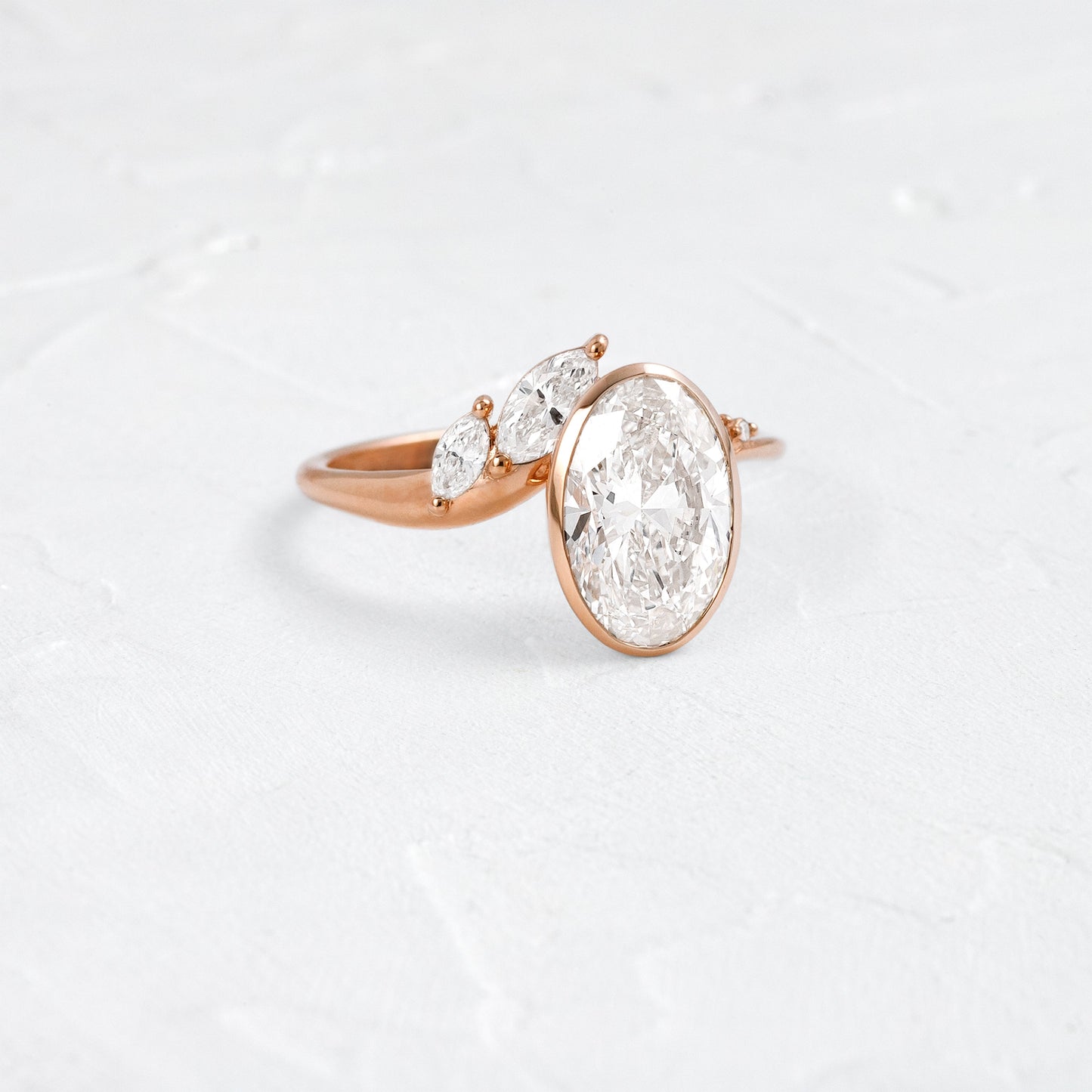 Solitaire-Oval Lab Grown Diamond Engagement Ring