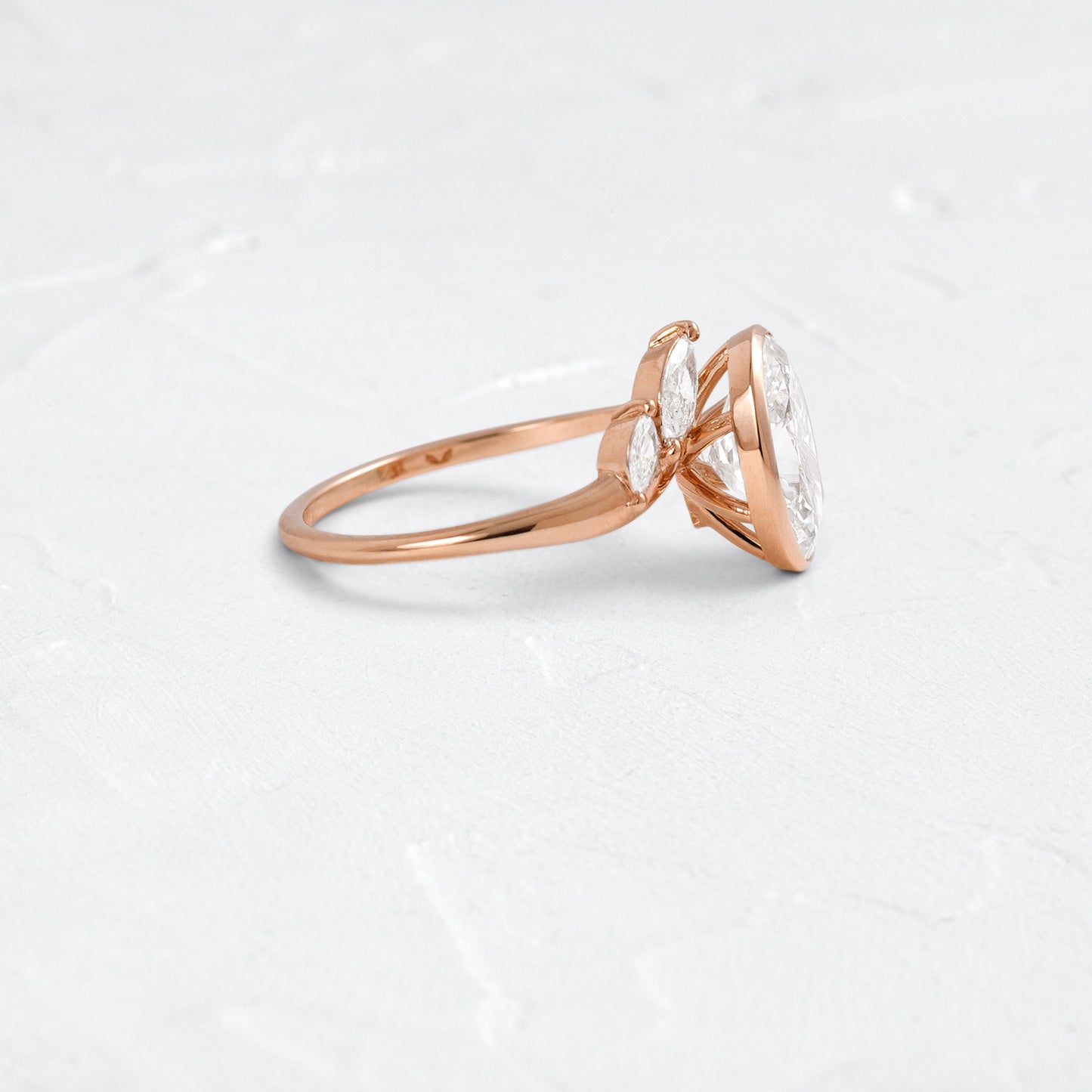 Bezel Dainty Style-Oval Lab Grown Diamond Engagement Ring