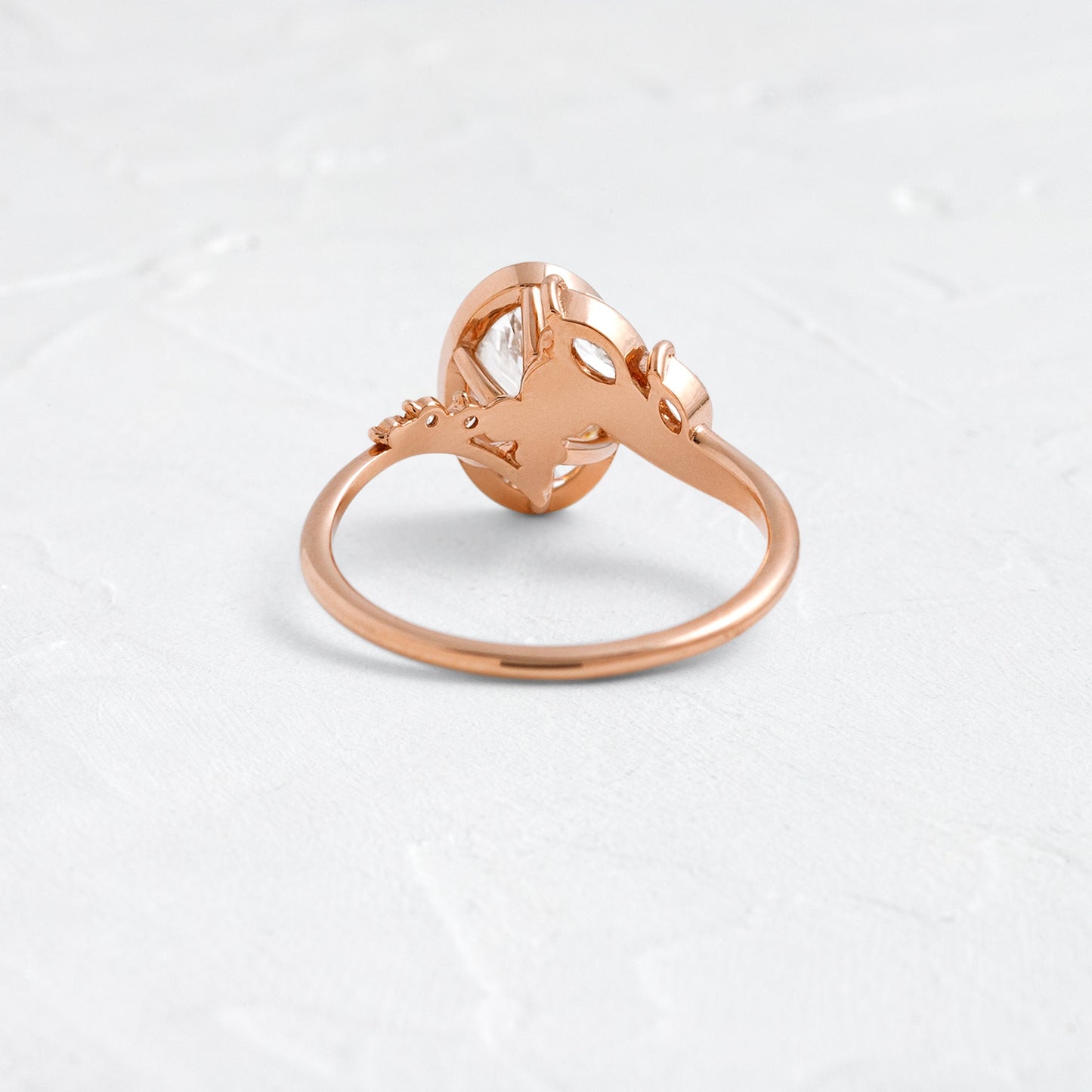 Bezel Dainty Style-Oval Lab Grown Diamond Engagement Ring