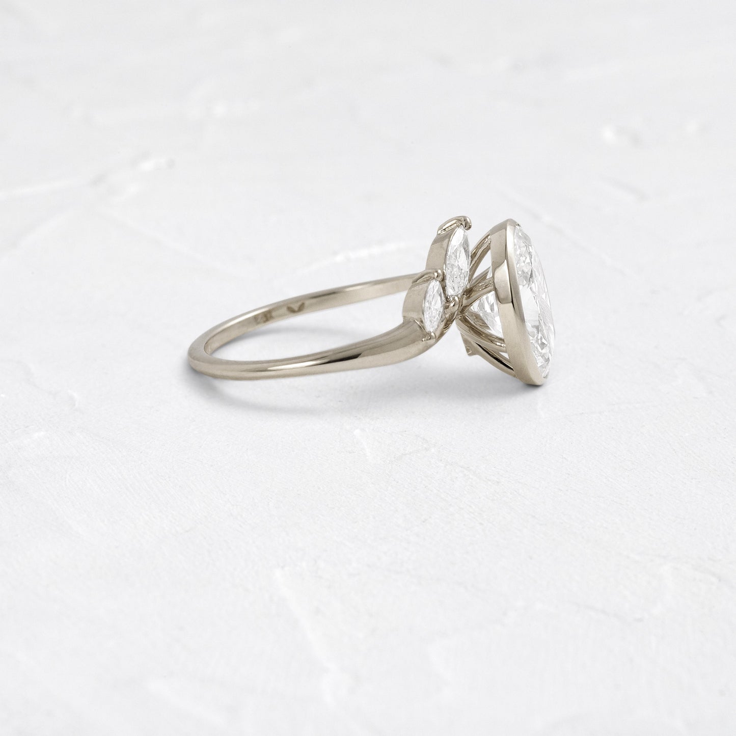 Bezel Dainty Style-Oval Lab Grown Diamond Engagement Ring
