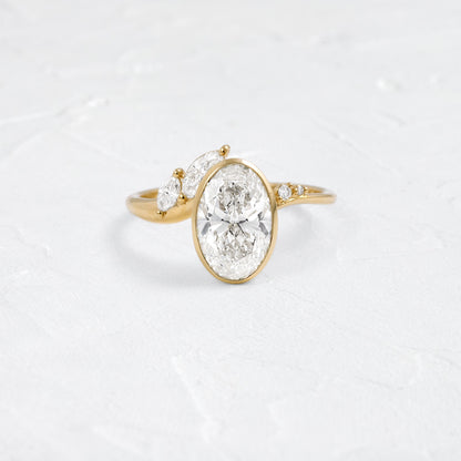 Bezel Dainty Style-Oval Lab Grown Diamond Engagement Ring