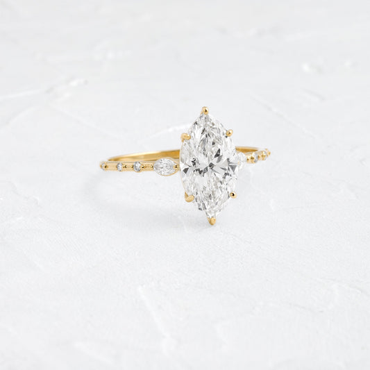 Solitaire-Oval Lab Grown Diamond Engagement Ring