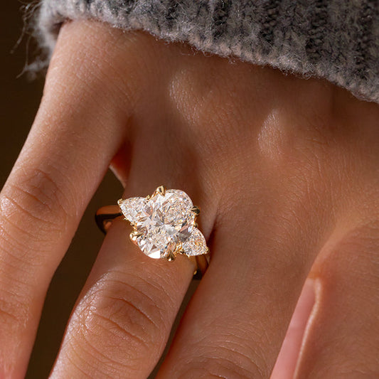 Solitaire-Oval Lab Grown Diamond Engagement Ring